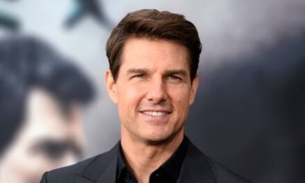 TOM CRUISE ACTION STAR  – EARLY LIFE, NET WORTH, PERSONAL LIFE & CAREER