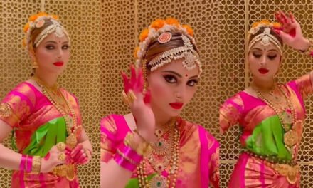 Urvashi`s Bharatanatyam performance at Umang Awards sets the stage on fire