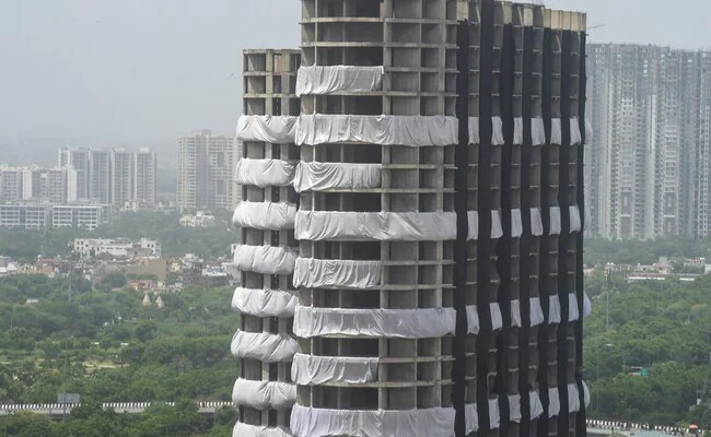 Super-Tech Twin Towers , Noida Demolished Incurring Total Loss Of About 500 Crores