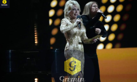 Kelly Clarkson and Dolly Parton Join Hands For A New Duet Version of “9 to 5” :